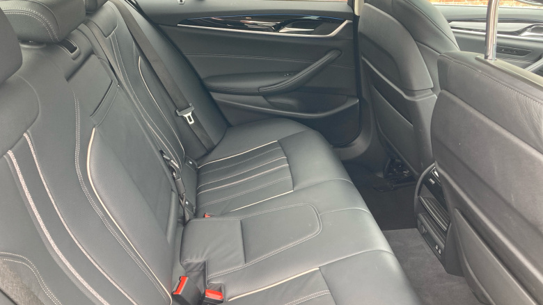 BMW 5 Series 530e SE 4dr Auto Saloon